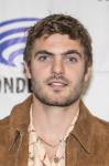 Alex Roe headshot